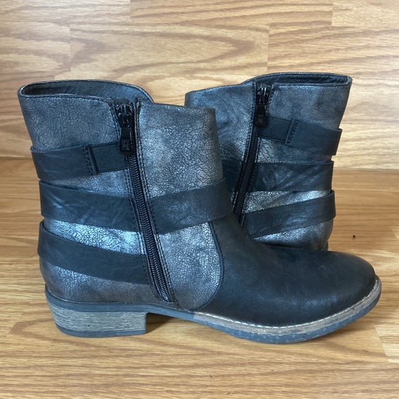 Patrizia Donjon Metallic - Black Buckle Ankle Boot Booties Size 39 (8) - Picture 6 of 16